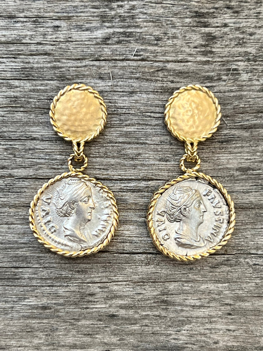 Diva Faustina Gold Earrings